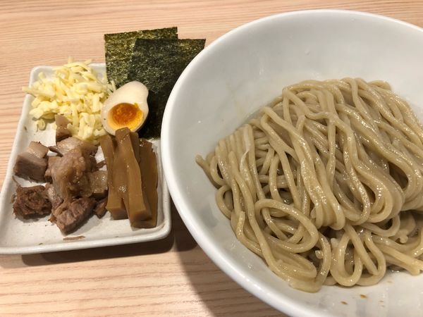 「燻製醤油の油そば」@オリオン食堂の写真
