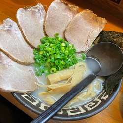 鶏白湯しお、チャーシュートッピング