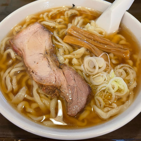 「手打ちらーめん 850円」@手打らーめん 玄の写真