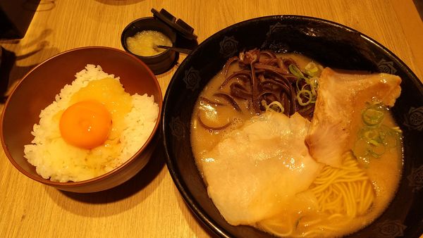 「朝ラーメン（￥700）」@とんこつらーめん俺式 純 東京ラーメンストリート店の写真