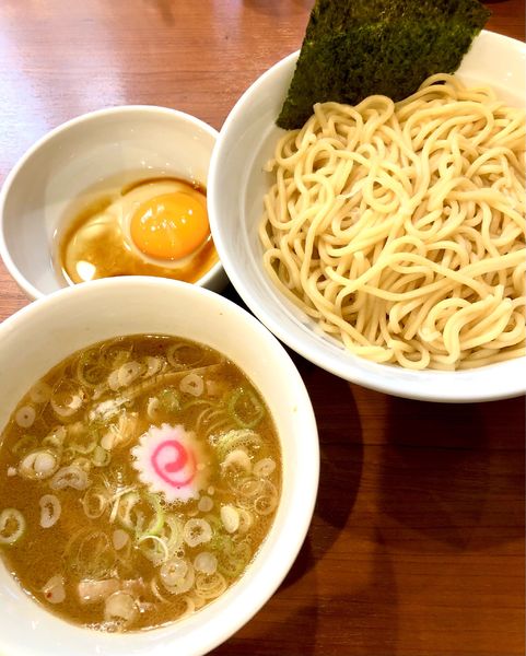 「つけ麺850円　生卵80円」@大勝軒まるいち 西荻窪店の写真
