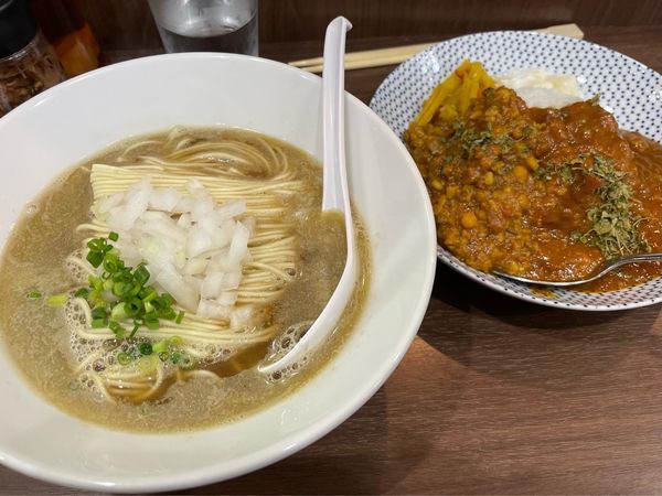 「朝セット」@Noodle&Spice curry 今日の1番の写真