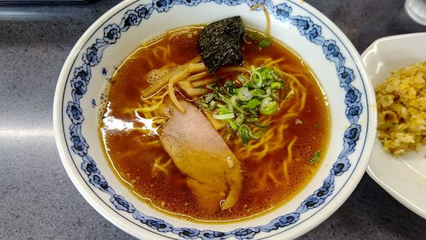 「醤油ラーメン」@ラーメンショップ まるよしの写真