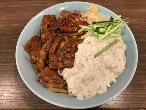 「すごい冷やし中華」@立川マシマシ 栄住吉店の写真