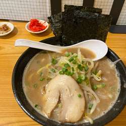 とんこつ（おもめ）