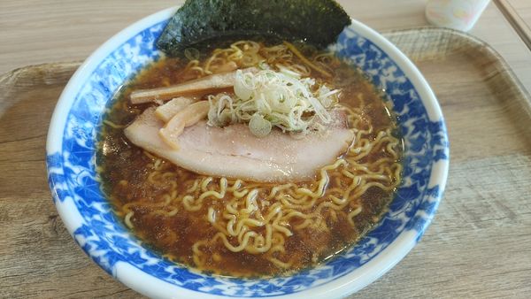 「煮干醤油ラーメン」@凌駕IDEA イオンモール松本店の写真