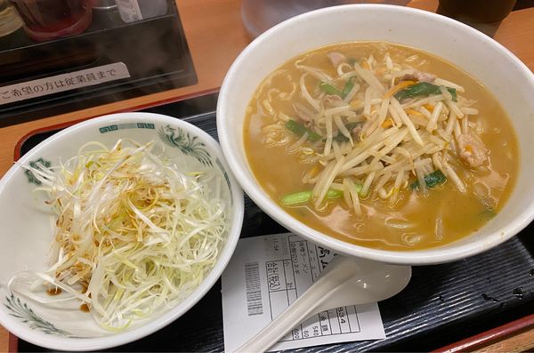 「味噌ラーメン🍜🥢(細切りネギ)」@日高屋 六本木店の写真