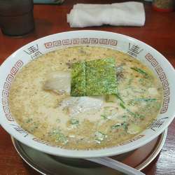 豚骨ラーメン550円