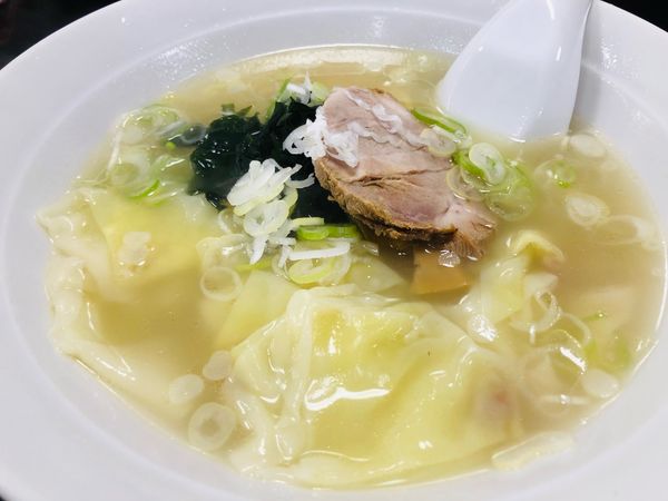 「塩ワンタンメン 600円」@中華料理 嵐山の写真