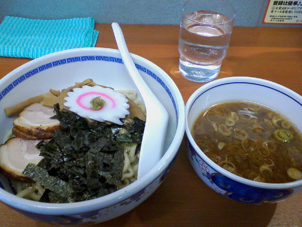 「つけ麺中盛930円」@たけちゃんにぼしらーめん 調布店の写真