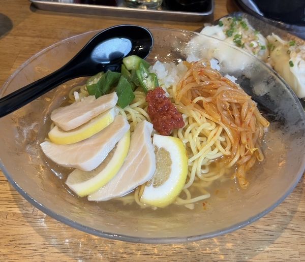 「冷し塩レモン」@麺屋 よじむ 幕張店の写真