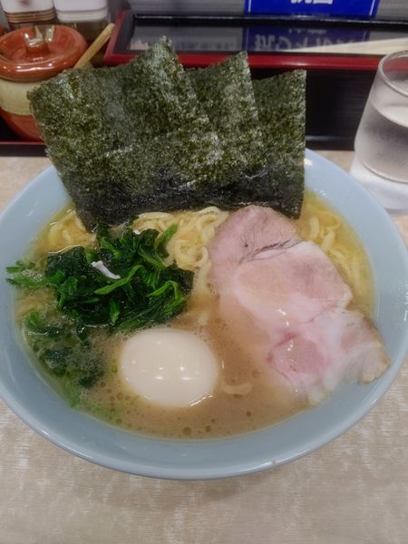 「ラーメン並+味玉玉子」@横濱ラーメン あさが家 本店の写真