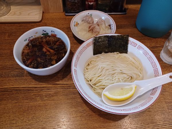 「ワンタンつけ麺」@支那ソバ おさだの写真