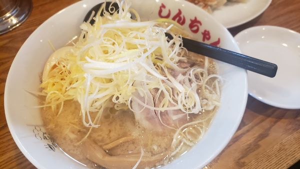 「葱ラーメン＋餃子」@しんちゃんの写真