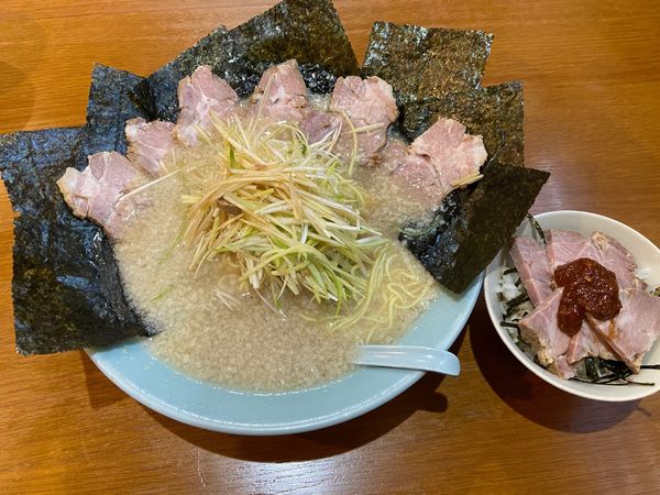 「ネギコテチャーシューメン中盛　のり　固め濃いめ多め」@ラーメンショップ椿 新治店の写真