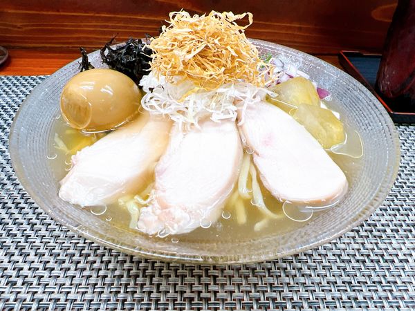 「冷製イカ煮干し塩」@麺や 睡蓮の写真