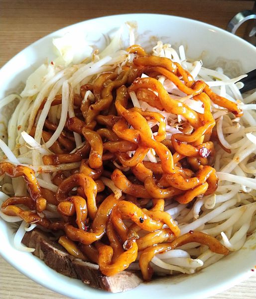 「汁なし 930円」@極太濁流ラーメン ロッキーの写真