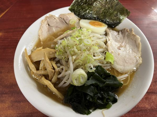 「サービスとんこつらーめん」@九州大分ラーメン 麺恋亭 中華街店の写真