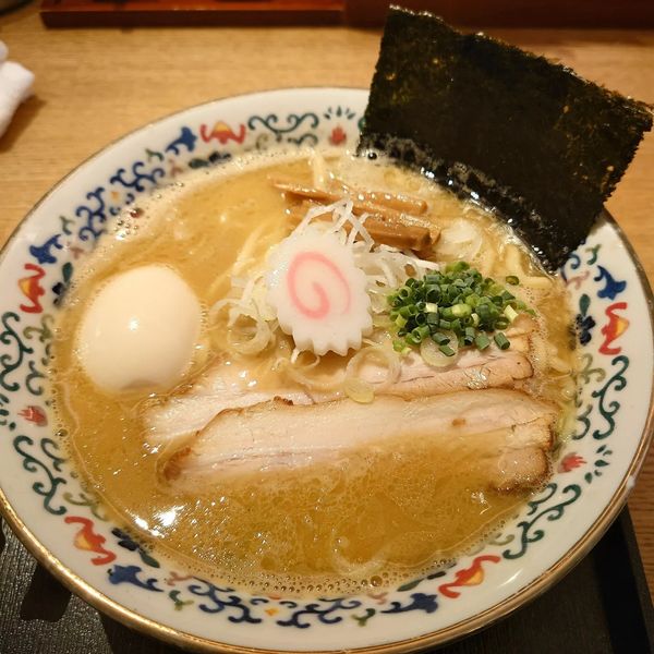 「味玉濃厚煮干しそば」@中華そば 勝本の写真