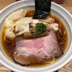 地鶏醤油そば大盛＋雲呑