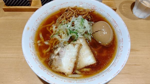 「無化調醤油らーめん(すっきり)」@きたかた食堂の写真