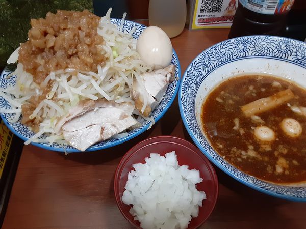 「つけ麺＋半熟味玉、刻み玉ねぎ(1000＋100＋50円)」@松木田田の写真