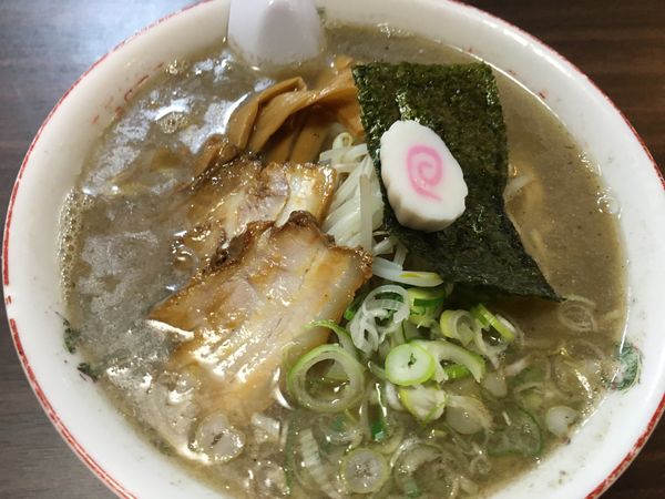 「濃厚煮干中華」@中華そば 亀屋の写真