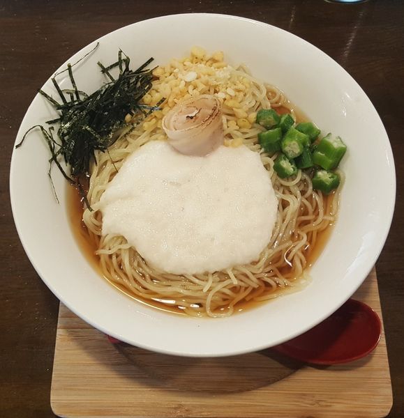 「冷やしとろろらーめん」@ラーメンは好きですかの写真