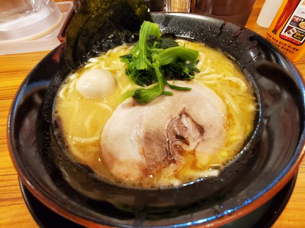 「醤油ラーメン７９０円」@横浜家系ラーメン 壱角家 上大岡店の写真