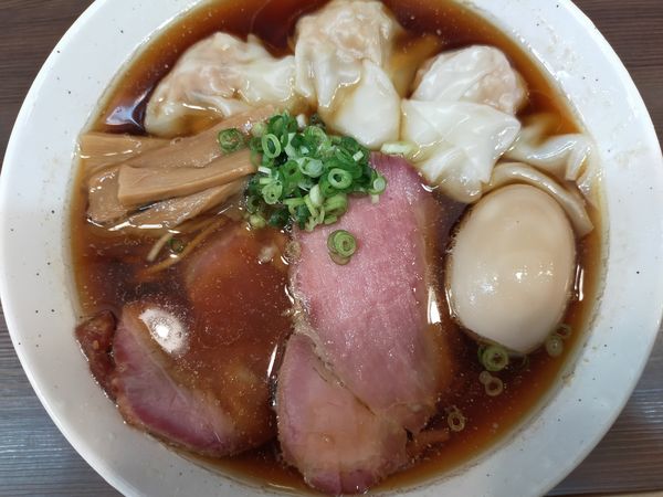 「特製中華そば950円」@中華そば さわの写真