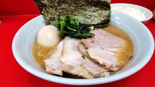 「AREA51＋のり増し」@横浜ラーメン 武蔵家 大井町店の写真