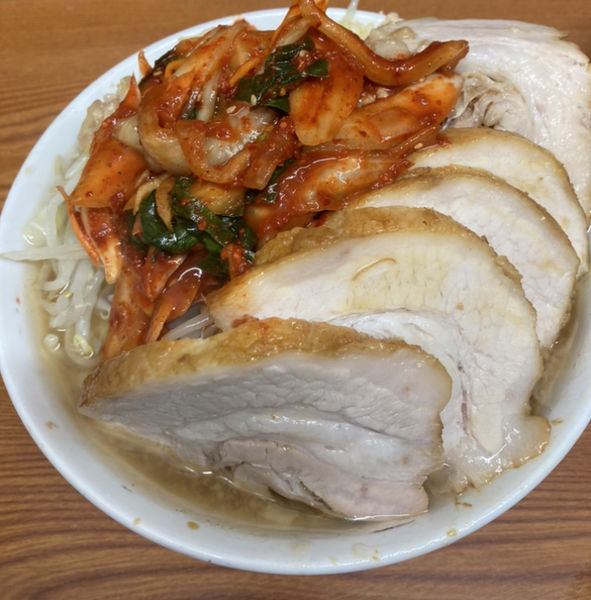 「ブタ入りラーメン　タマネギキムチ」@ラーメン二郎 亀戸店の写真