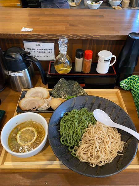 「冷やし二色つけ麺夏塩レモン味〜ニ頭波〜全部¥1,300円(8月限」@らぁめん 麺彩家の写真