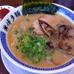 長浜ラーメン８２０円＋赤いやつ１２０円&替え玉１２０円