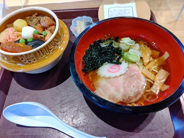 「峠の釜めし半ラーメンセット1,650円」@峠の釜めし本舗 おぎのやの写真