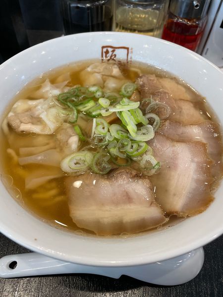 「喜多方ワンタンラーメン」@喜多方ラーメン坂内 名古屋守山店の写真