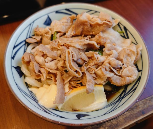 「こく旨豚しゃぶぶっかけ」@丸亀製麺 イオンタウン各務原の写真