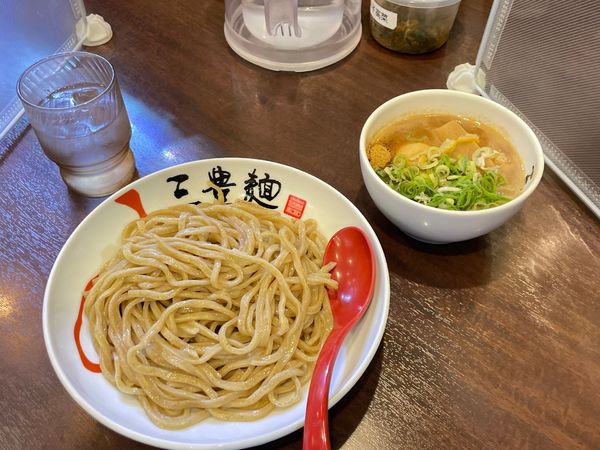 「特製濃厚魚介つけ麺」@三豊麺 心斎橋店の写真