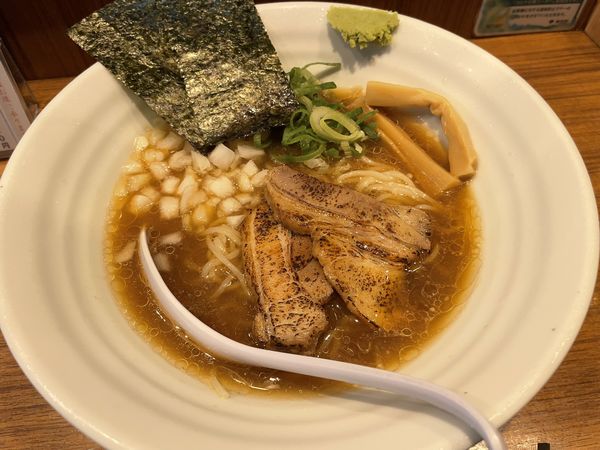 「煮干し中華そば　冷やし」@煮干し中華そば 麺屋 芝乃の写真