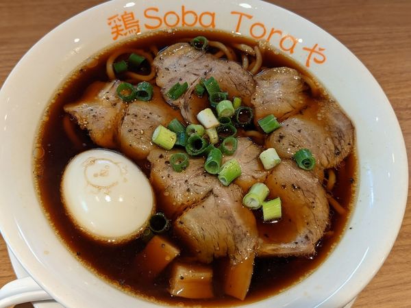 「黒の鶏soba」@鶏Soba Toraやの写真