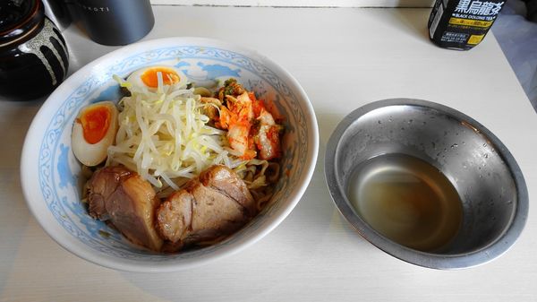 「冷やし：並（950円）」@らーめん 陸 尾山台店の写真