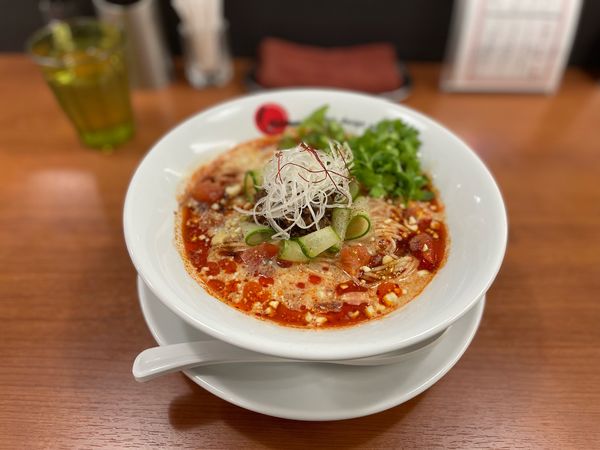 「冷製坦々麺¥980、パクチー¥120、追い飯¥100」@Blood Moonの写真