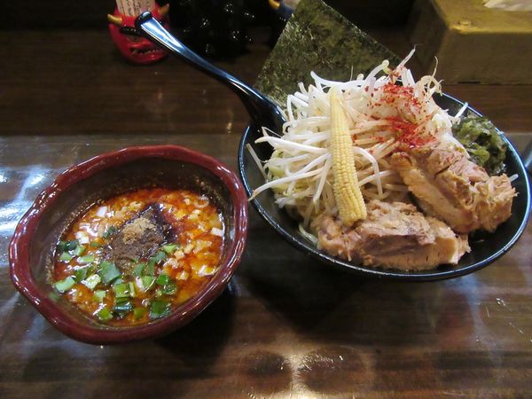 「肉増しシビカラ味噌つけ麺（１２００円）＋モヤシ大盛り０円」@シビカラ味噌らー麺 鬼の目にも涙の写真