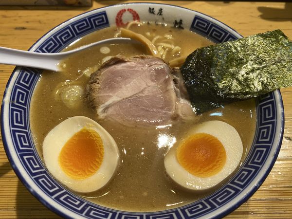 「味玉中華そば 950円」@銀座 いし井 五反田店の写真