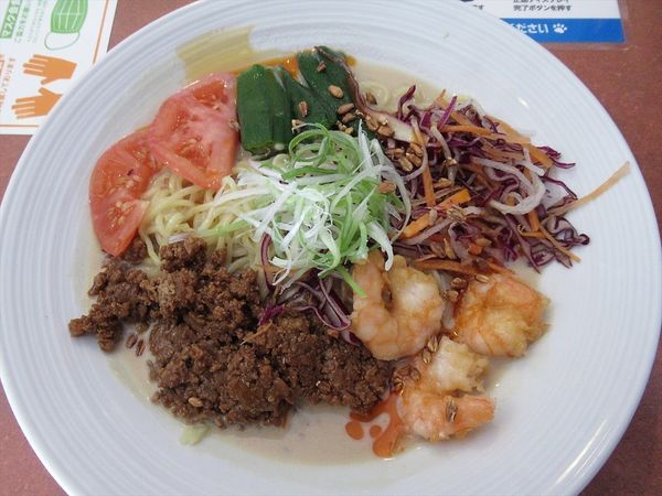 「【限定】冷やし豆乳担々麺（989円）」@バーミヤン 立川北口店の写真