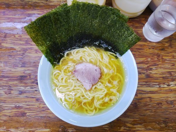 「ラーメン+のり増し」@まこと家の写真
