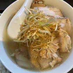 ねぎ焼豚ラーメン（塩に変更）