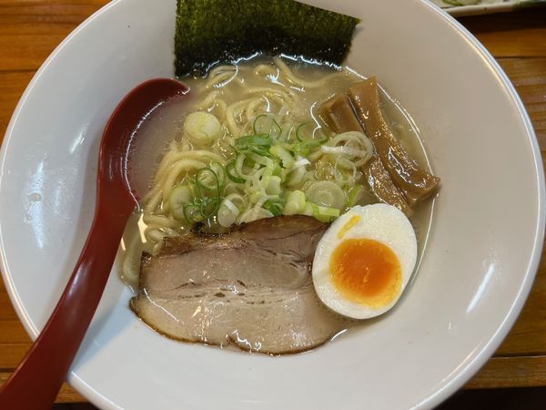 「塩らーめん」@らーめん じゃげな 南箕輪店の写真