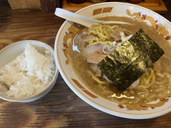 「旭川醤油らーめん(麺大盛)」@北海道ラーメン 味丸の写真