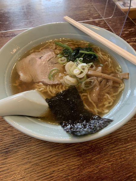 「醤油ラーメン」@手もみラーメン 万龍の写真